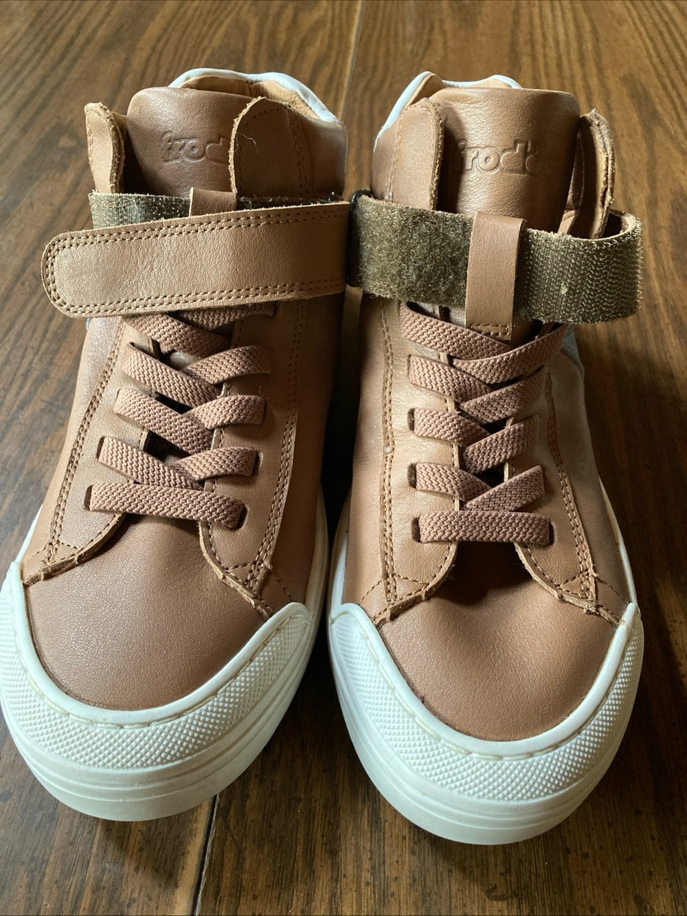 Youth sz7 froddo High-Top leather Sneakers in Brown with Hook-and-Loop Strap